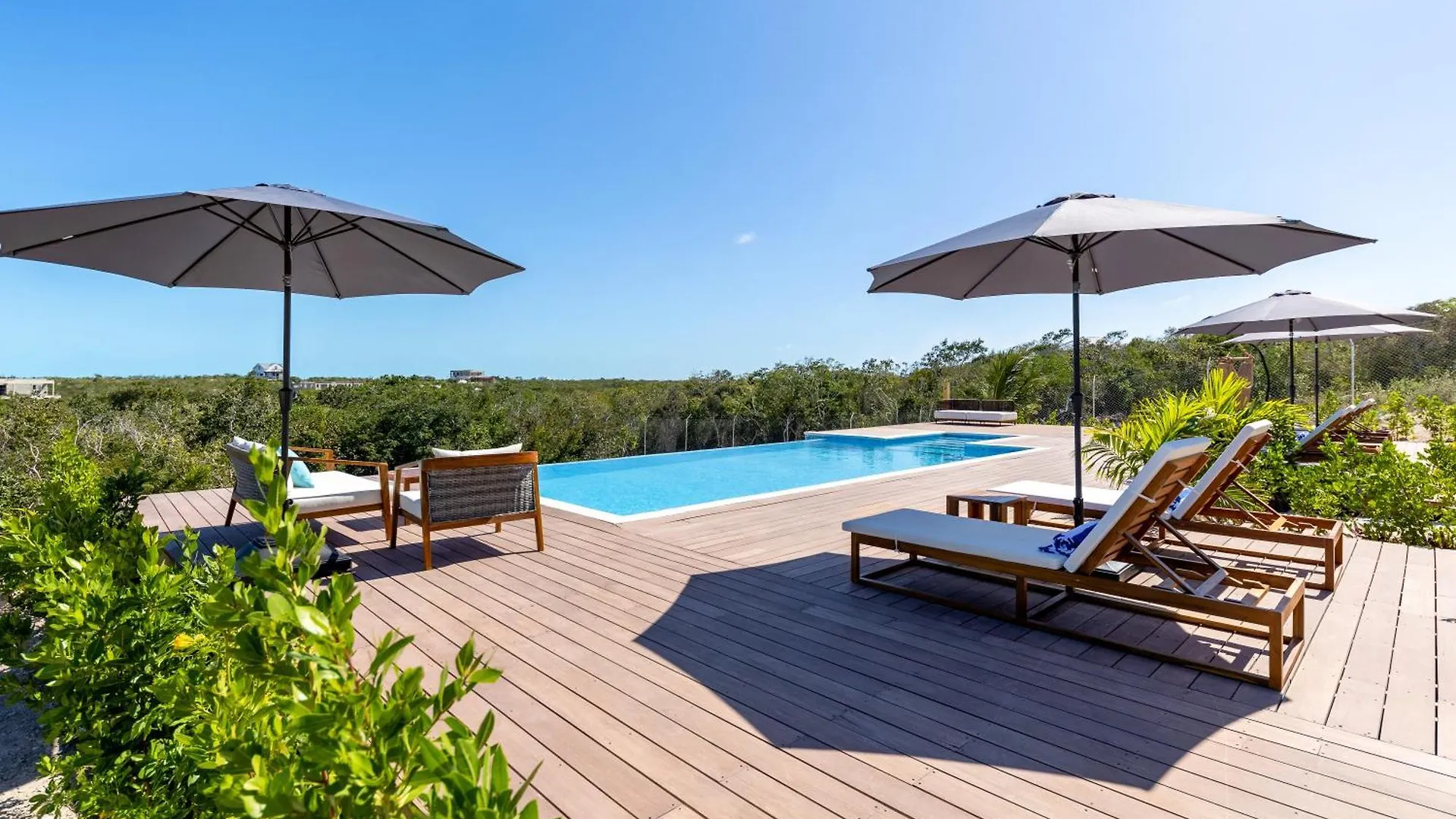 Sienna I Long Bay Retreat I Luxury Stay Near Grace Bay & Long Bay Beach Turks And Caicos Islands