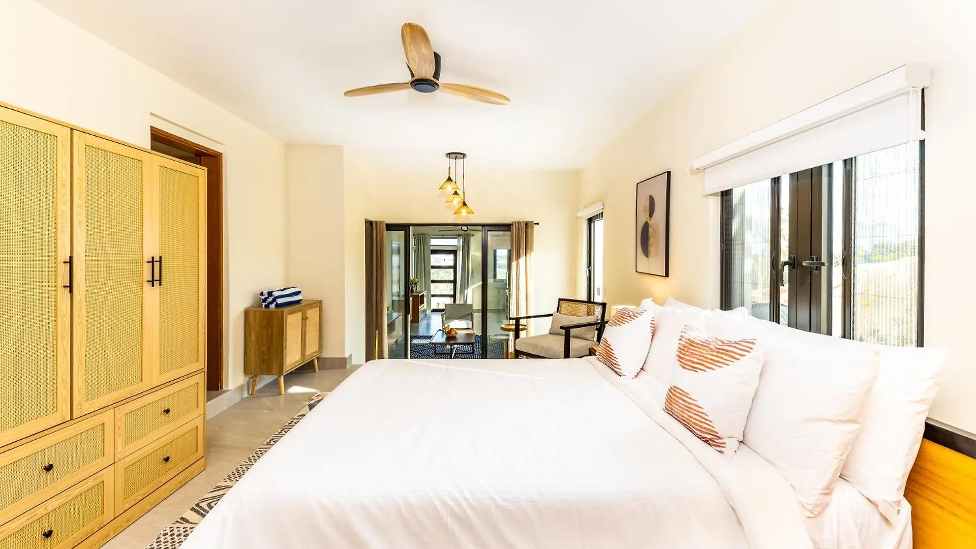 Sienna I Long Bay Retreat I Luxury Stay Near Grace Bay & Long Bay Beach Apartment