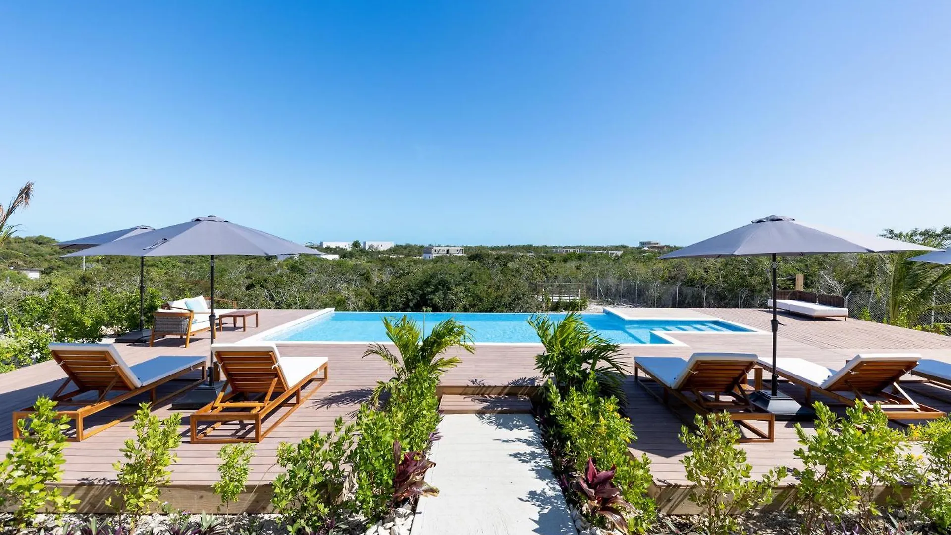 Apartment Sienna I Long Bay Retreat I Luxury Stay Near Grace Bay & Long Bay Beach