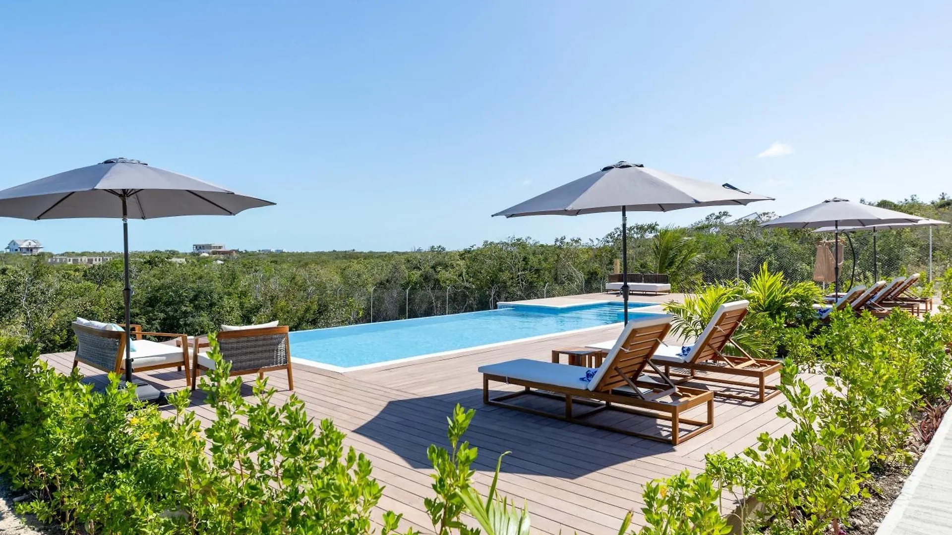 Sienna I Long Bay Retreat I Luxury Stay Near Grace Bay & Long Bay Beach Turks And Caicos Islands